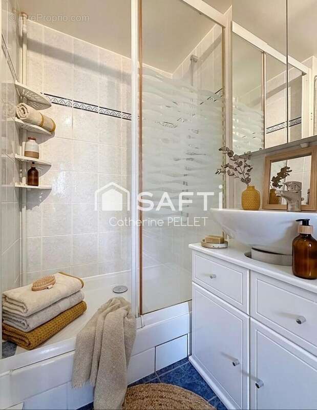 Appartement 76 m² à Fresnes  - photo 9