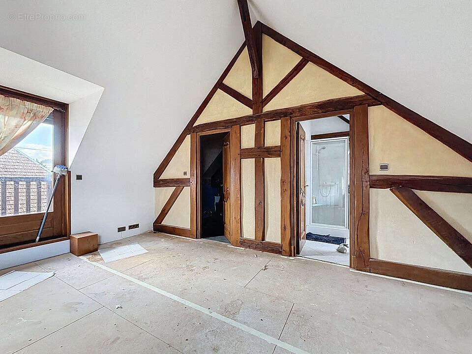Maison de caractère avec grange   Grange-l’Évêque, aux portes de Troyes - photo 9