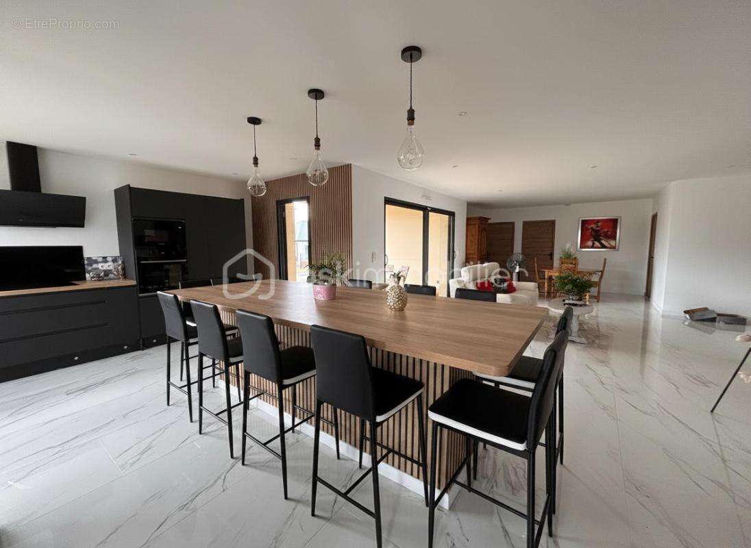 Maison neuve, plain-pied contemporain, volumes et élégance - photo 3