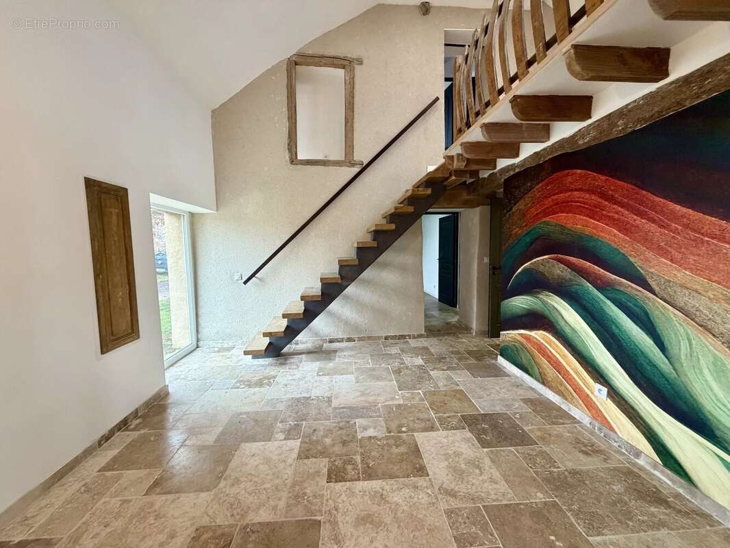 Maison à DUN-LES-PLACES