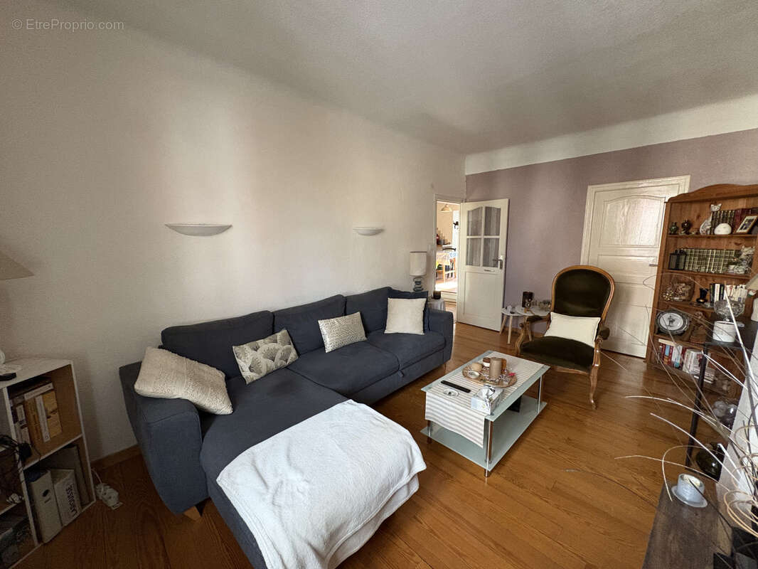 Appartement à THUIR