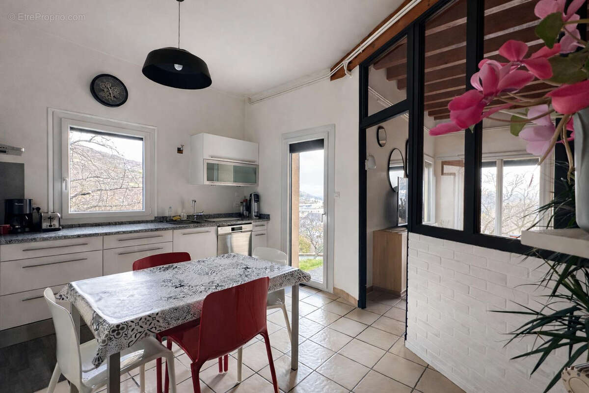 Maison à CLERMONT-FERRAND