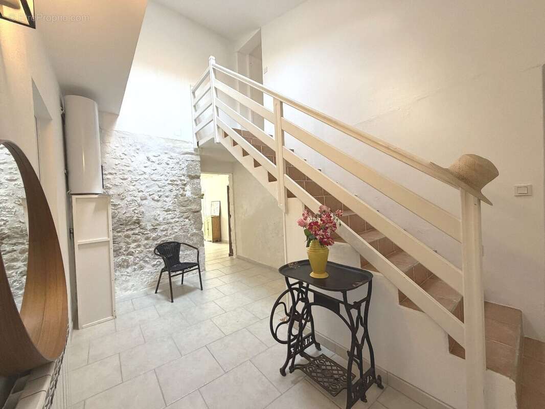 Maison à MORTAGNE-SUR-GIRONDE