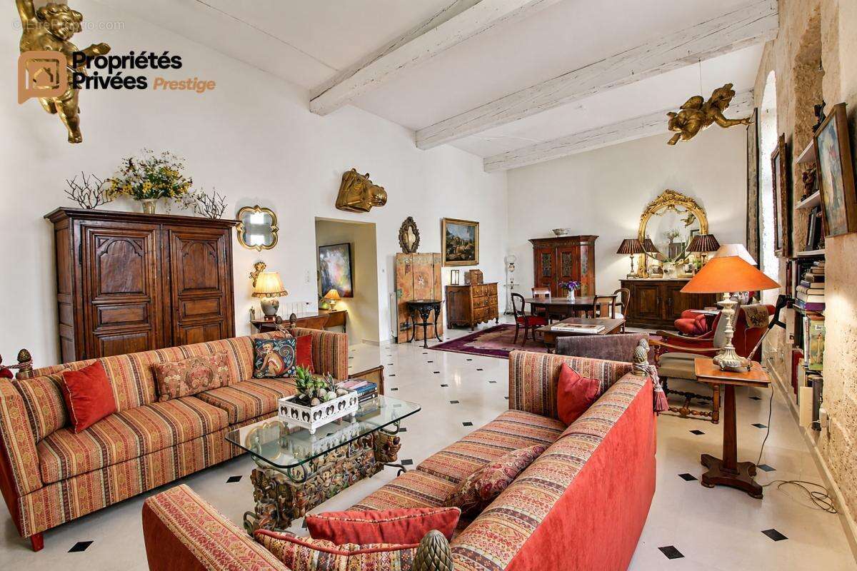 Appartement à UZES