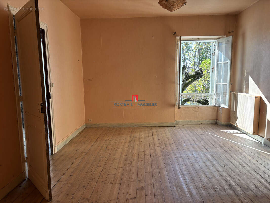 Maison à SAINT-ANDRE-DE-CUBZAC