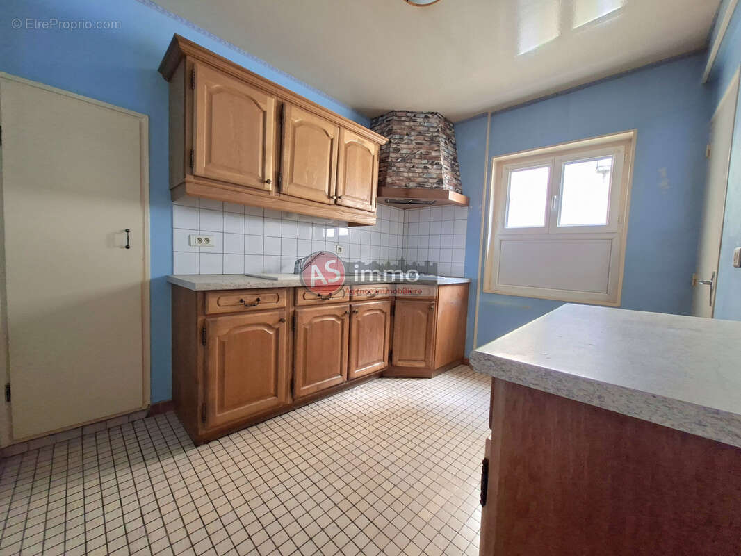 Appartement à raffraîchir - 47.95 m2 - photo 2
