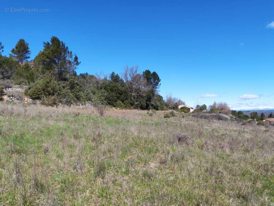 Terrain à MONTMEYAN