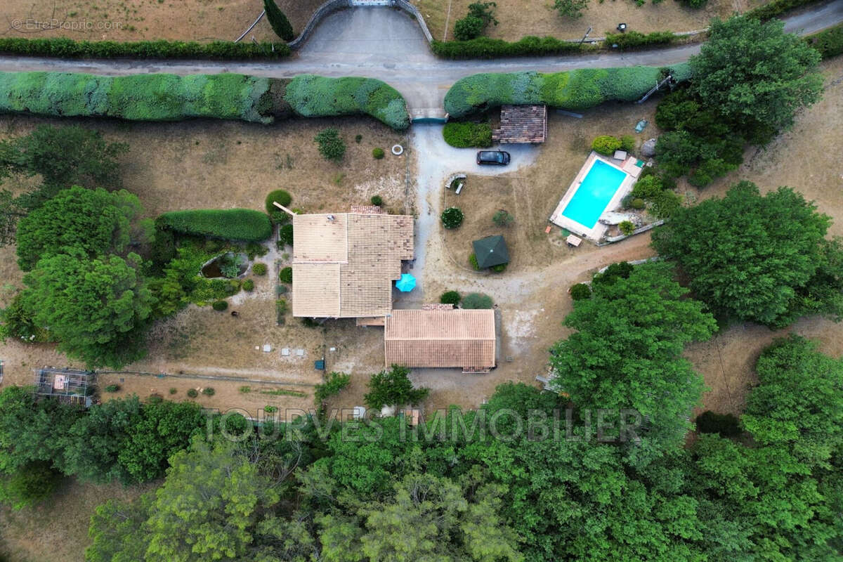 Maison 123 m² à Tourves  - photo 2