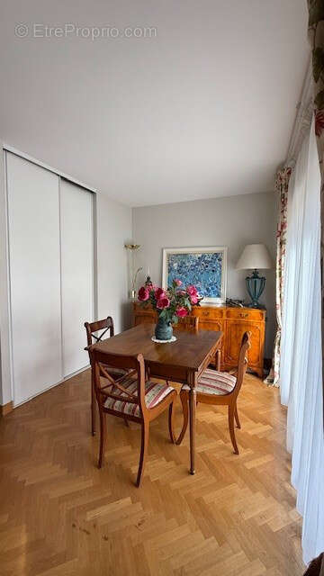 Appartement à ISSY-LES-MOULINEAUX