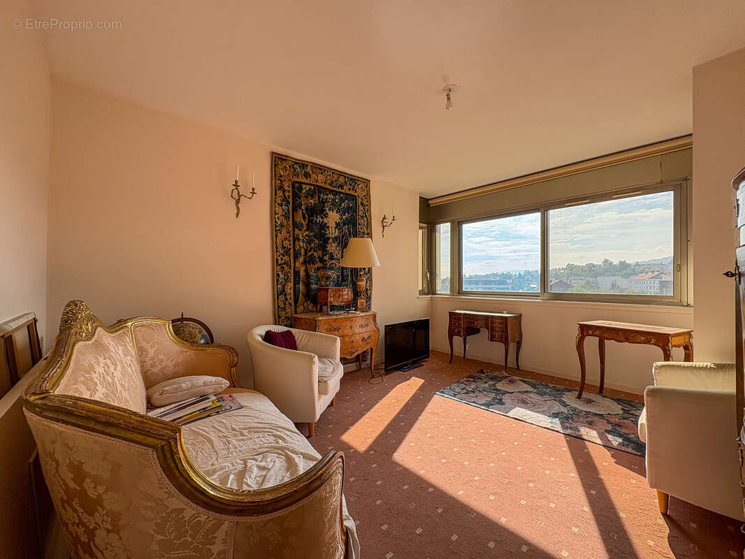 Appartement à CHAMALIERES
