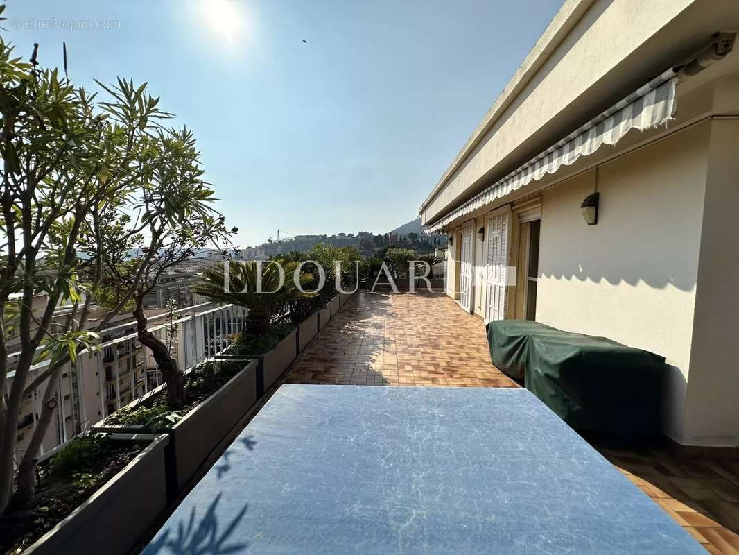 Appartement à MENTON