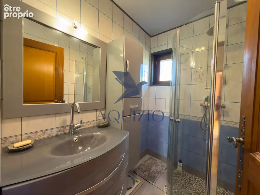 Maison 4 chambres + bureau sur un grand terrain avec piscine - photo 11