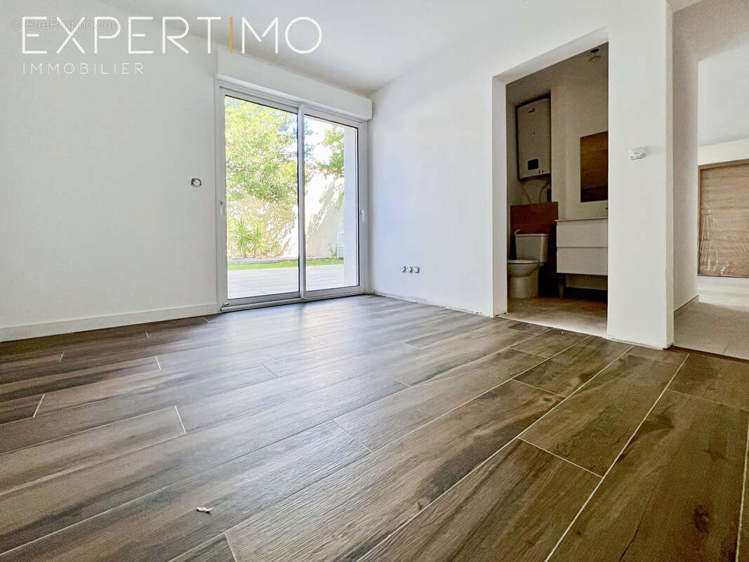 Palavas appartement 3 pieces avec terrain de 200m2 en centre ville - photo 8