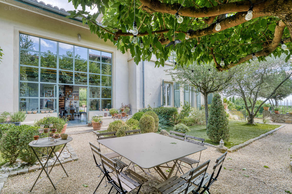 Propriété 10 pièces - 6 chambres avec vue panoramique et piscine à débordement - photo 15
