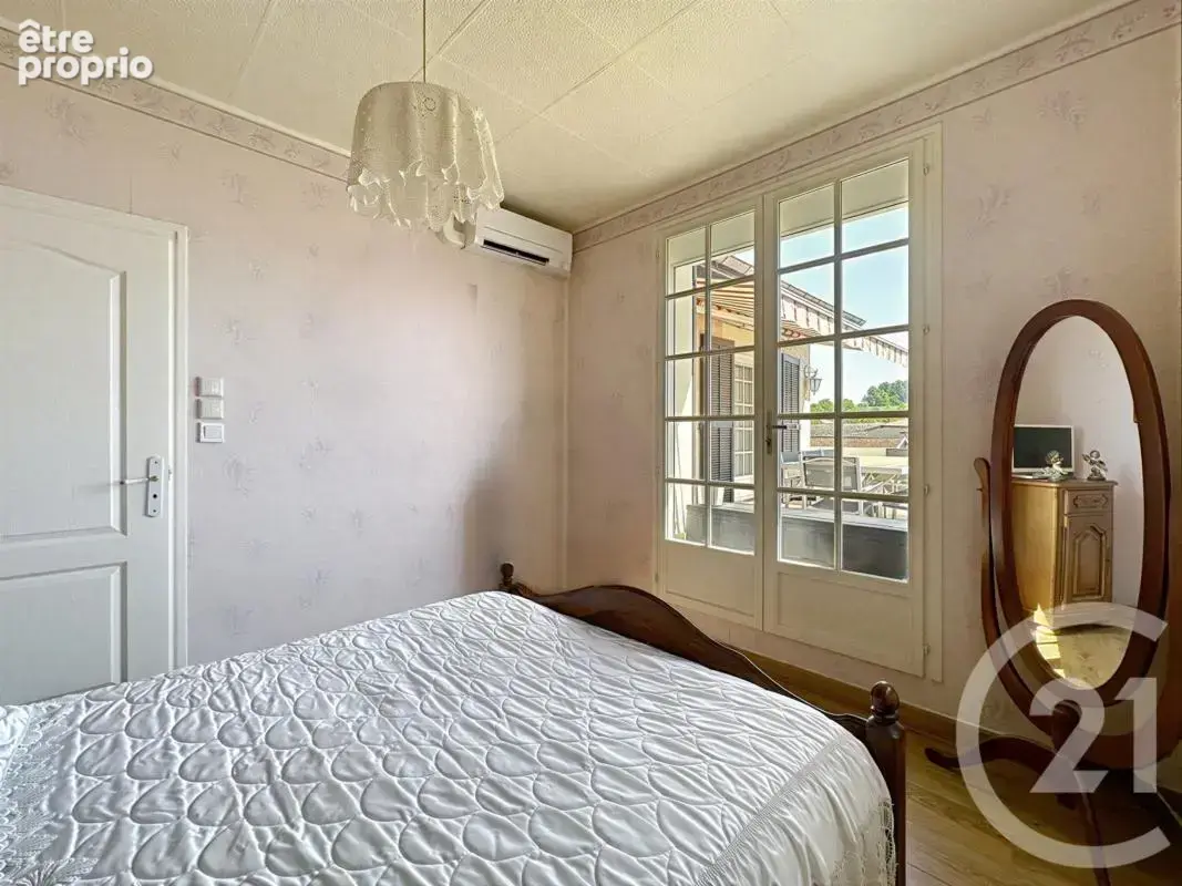Maison 185 m² à Chaponnay  - photo 13