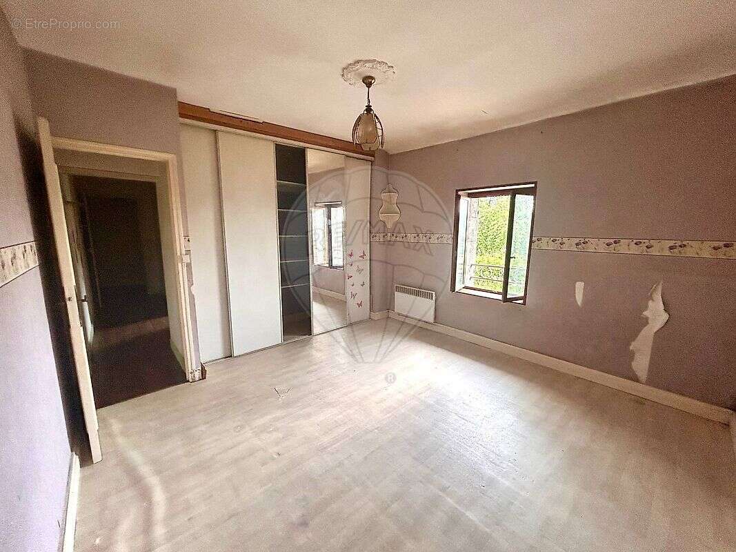 Maison à IMPHY