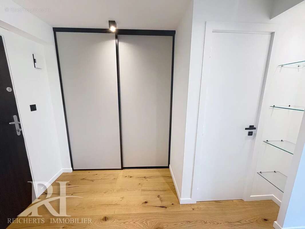 Cannes Palm Beach / Co-exclusivité / Très beau 2P rénové 40 m2 avec terrasse - photo 8