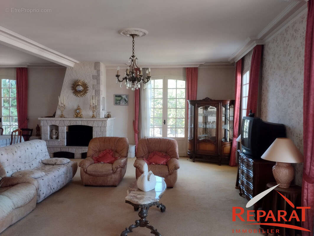 Maison à SAINT-AULAIRE