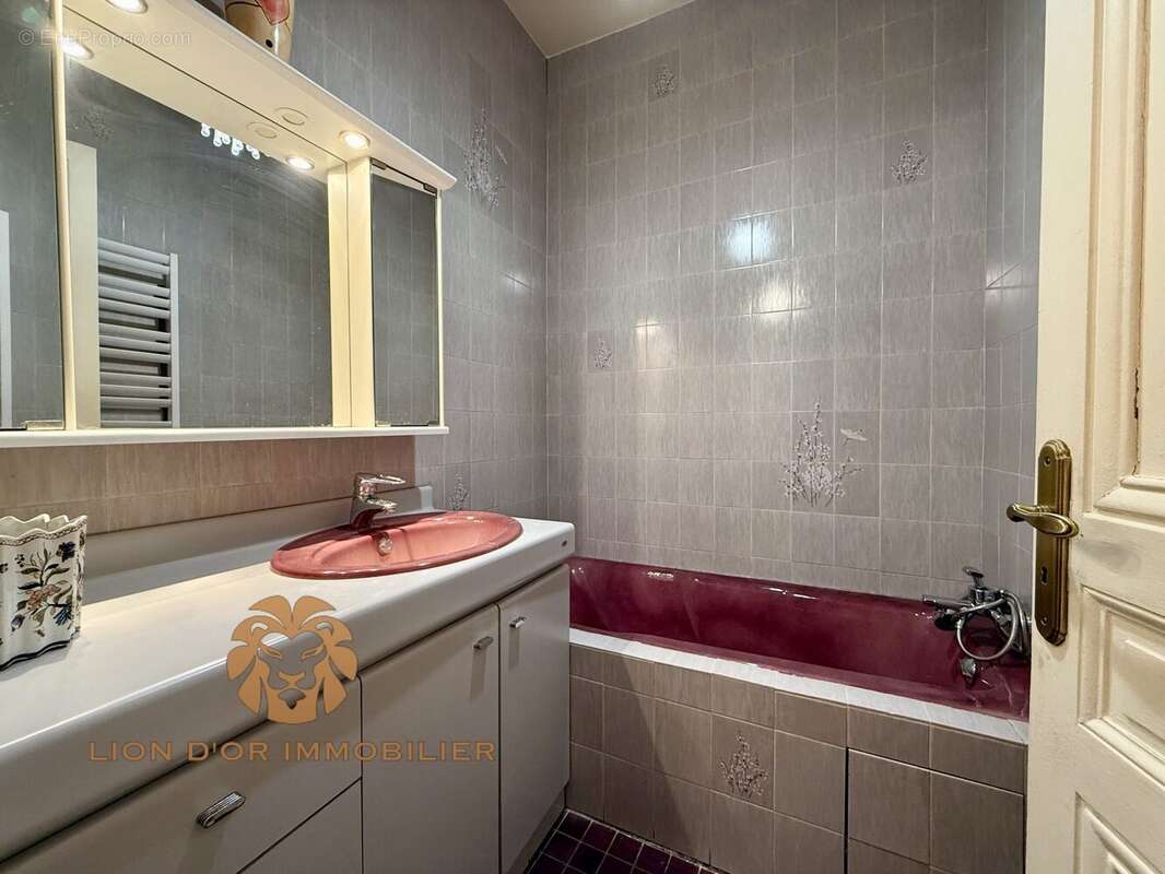 Appartement 68 m² à Lyon-1e  - photo 7