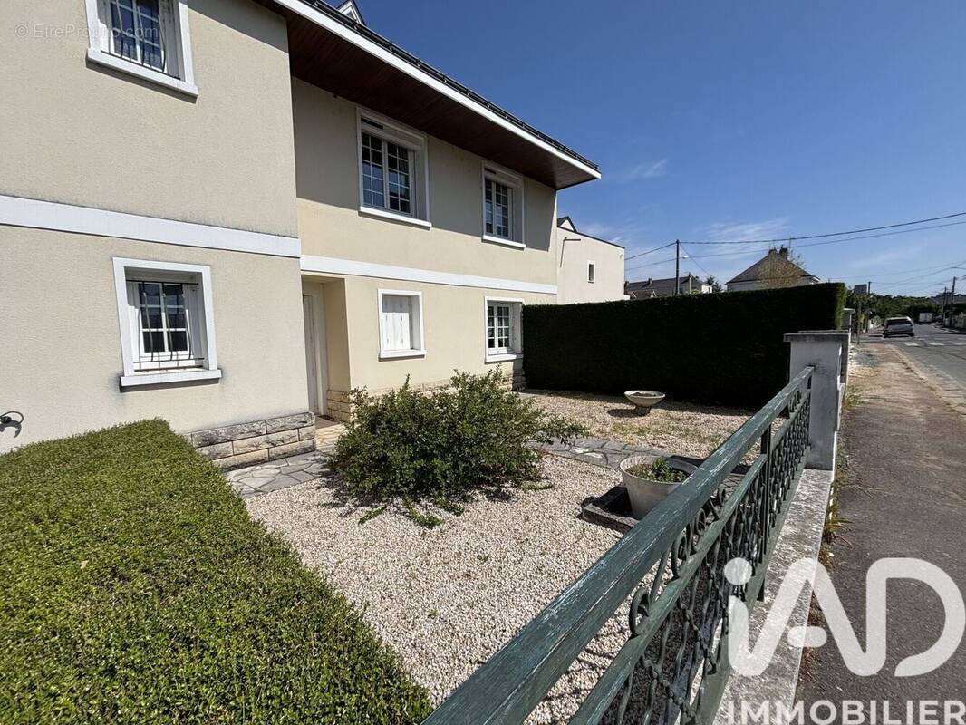 Photo 1 - Maison à SAINT-PIERRE-DES-CORPS