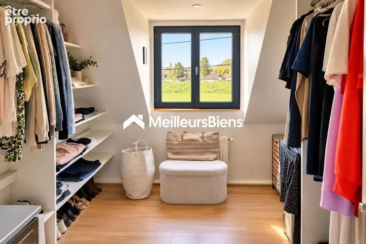 NEUVILLE-EN-FERRAIN – Le charme d’une flamande, séjour cathédrale et vie de plain-pied - photo 6