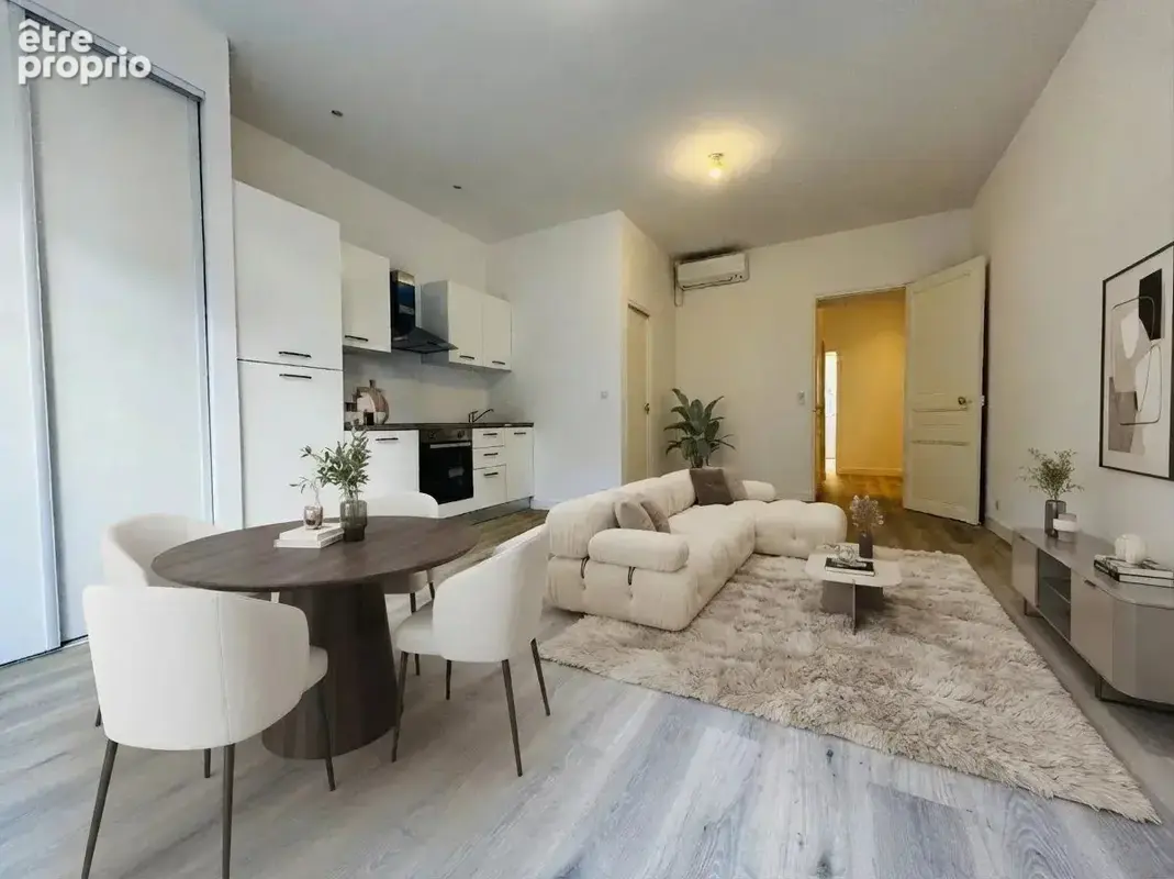 Appartement à VALLAURIS