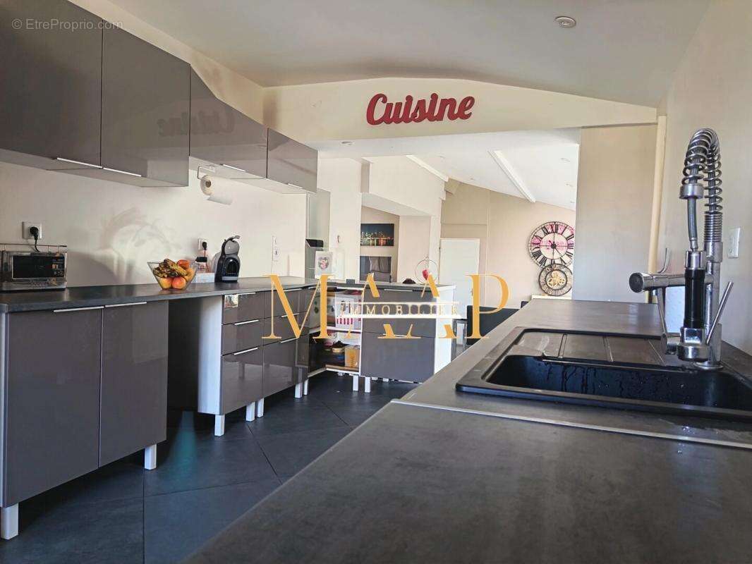 Maison familiale 5 chambres en centre-ville - photo 3