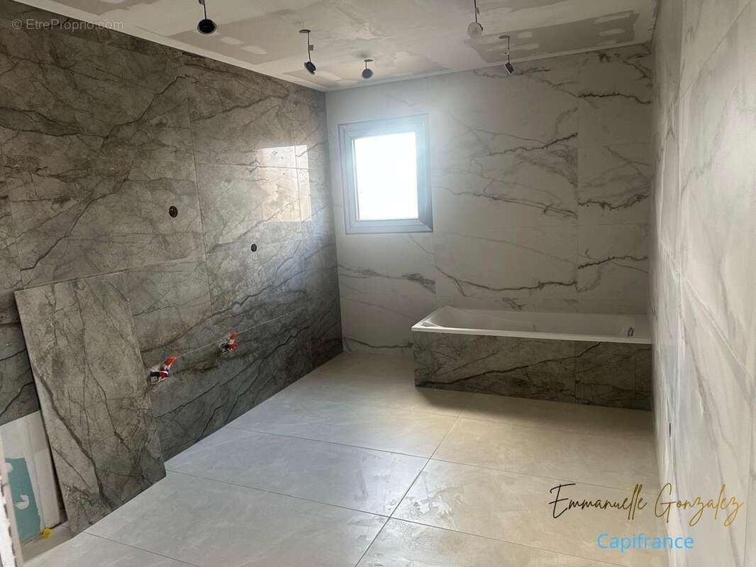 Villa contemporaine 150 m² à BASSAN (34) - photo 19