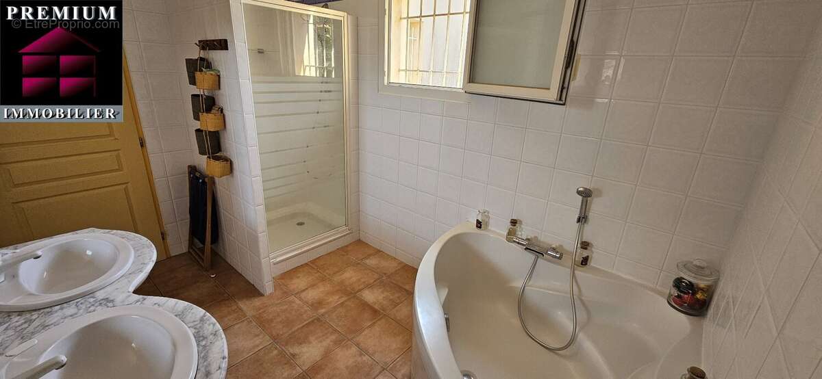 Maison à SAINT-ESTEVE