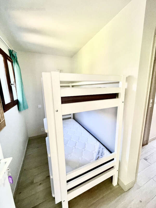Appartement - piscine -parking - photo 8