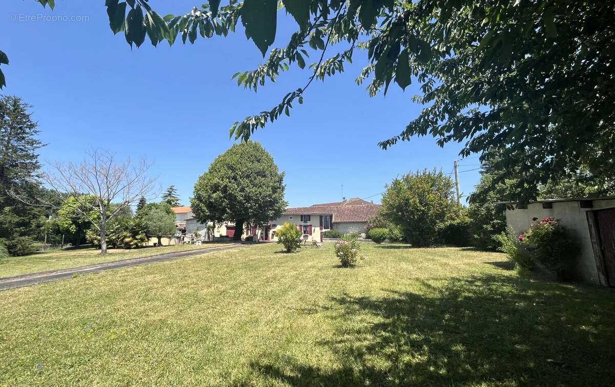 Maison à SAINT-AMANT