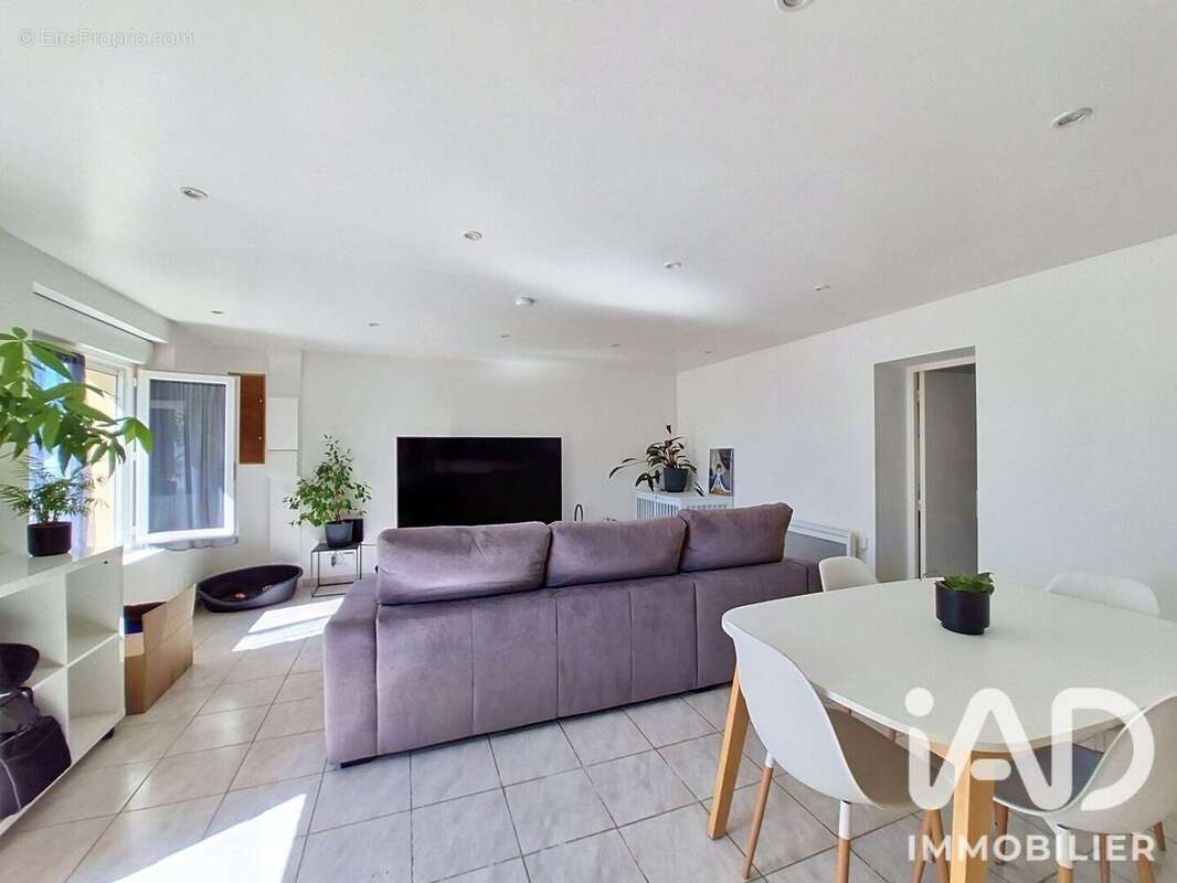 Maison 67 m² à Noyers  - photo 3