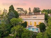 Maison à CHARBONNIERES-LES-BAINS
