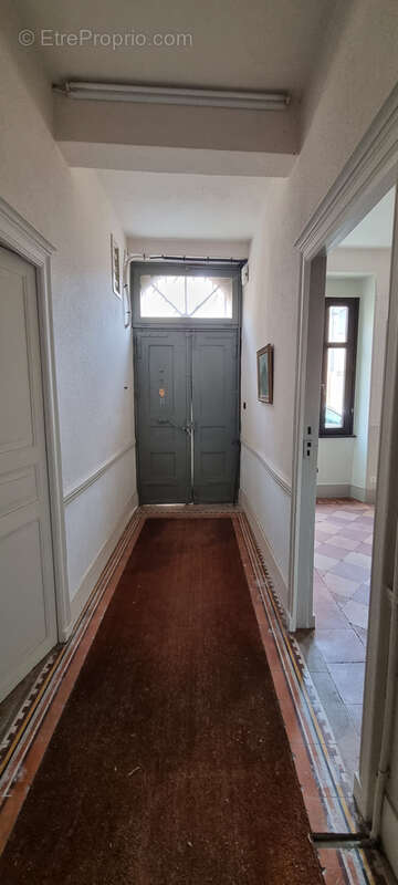 Maison à NEGREPELISSE