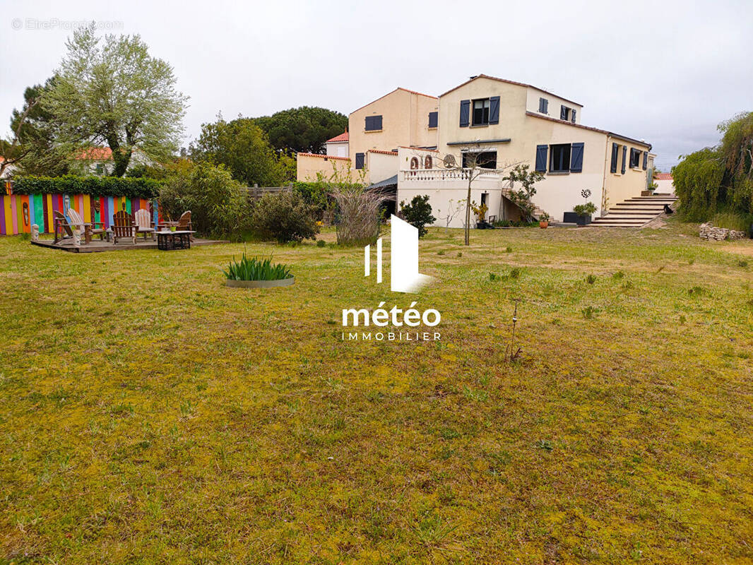 Maison à LONGEVILLE-SUR-MER