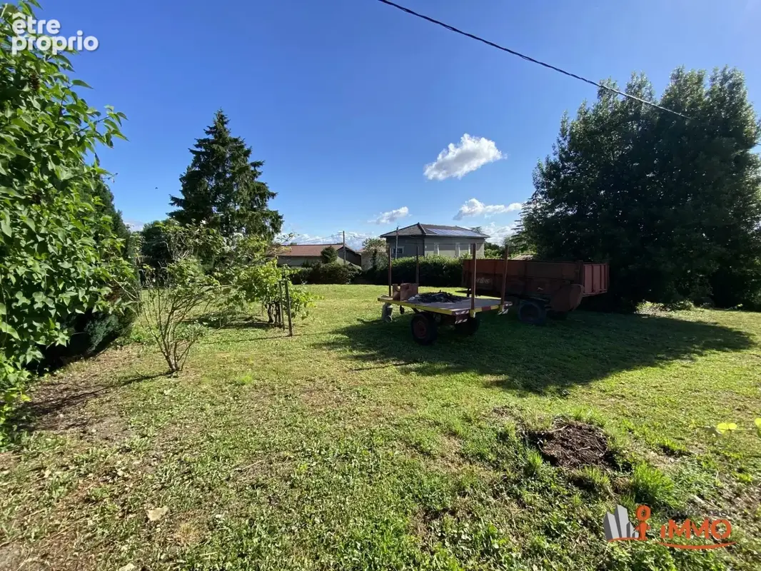 À VENDRE : Rare Terrain Plat de 500 m² – Maubec (38300) - photo 3