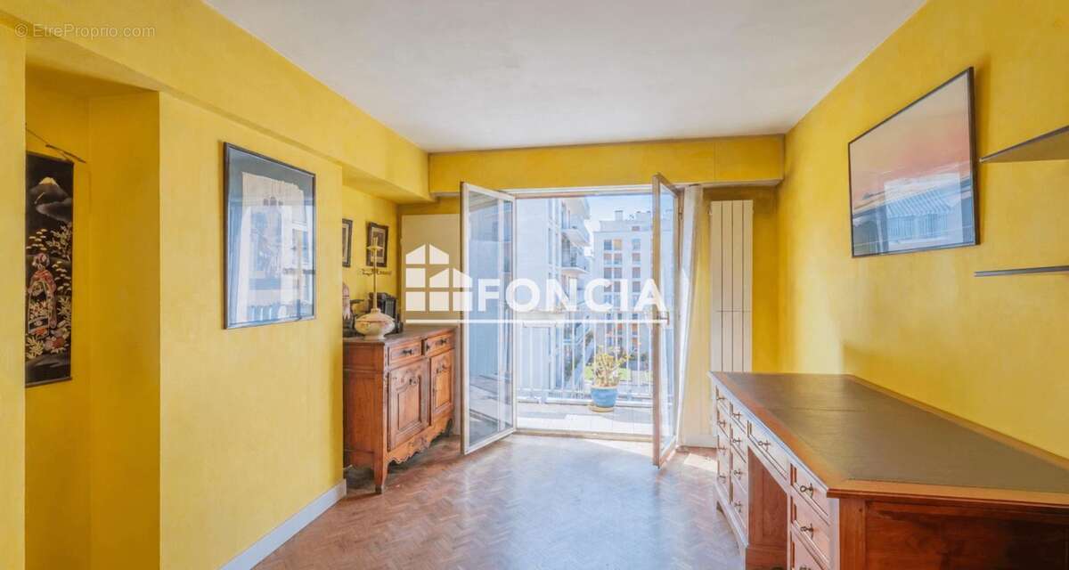 Appartement à VERSAILLES