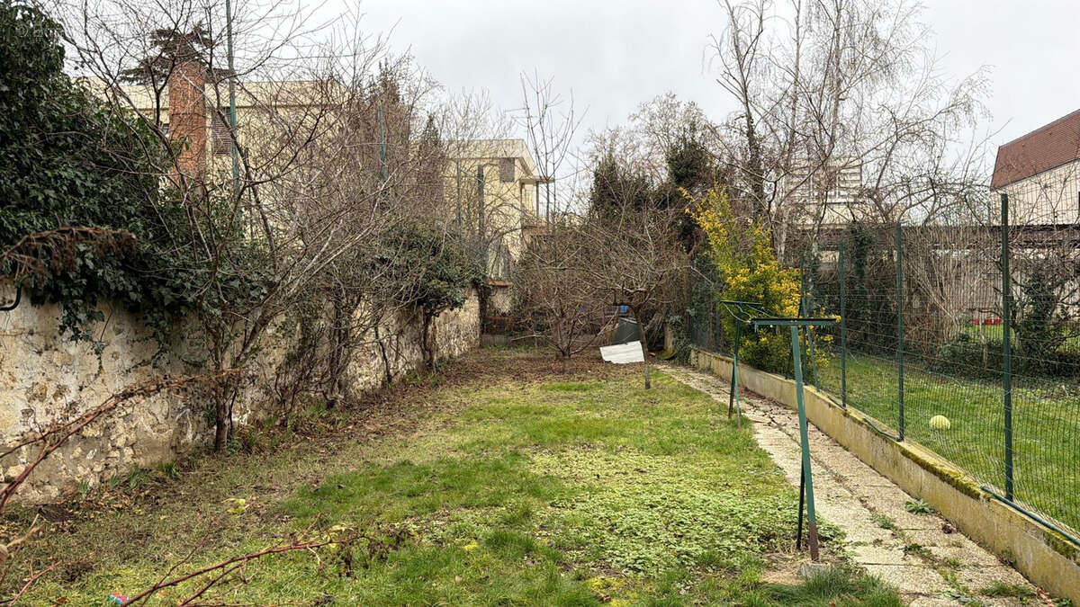 Maison à vendre à CHEVILLY-LARUE    130m2 avec terrain  de 300m2 - photo 10
