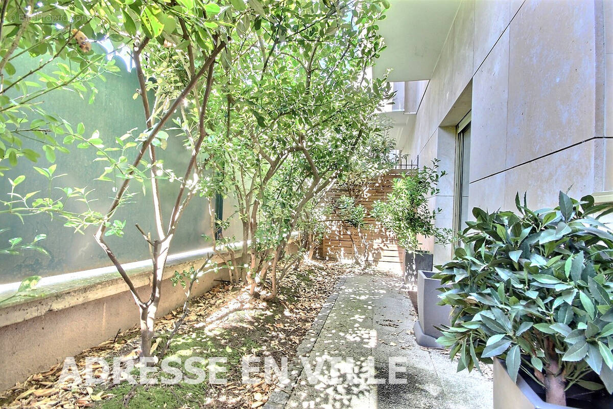 Appartement à LEVALLOIS-PERRET