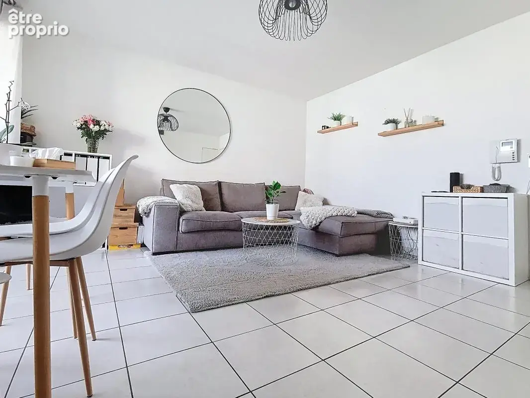Appartement - 1 Chambre - Balcon - Proches toutes commodités - Jolie vue dégagée - photo 13