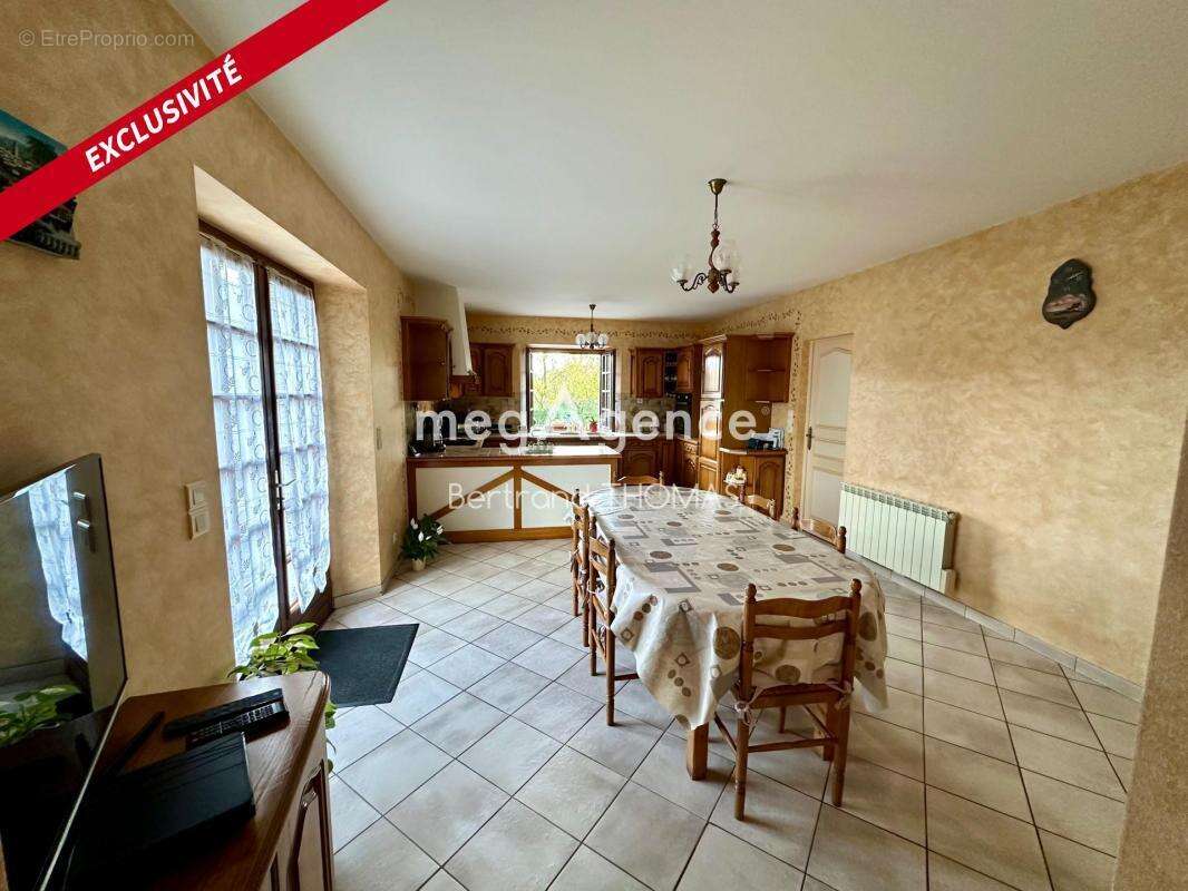 Maison à SAINT-BRICE-EN-COGLES