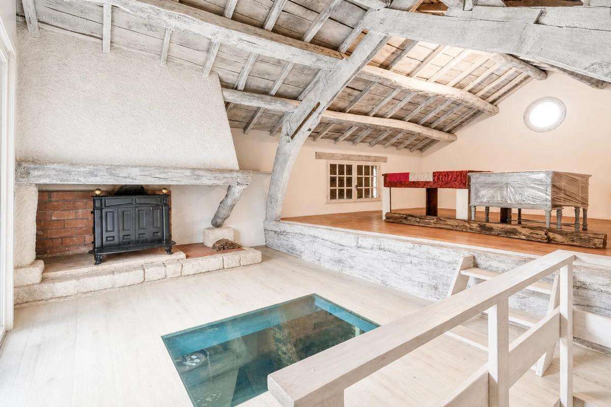 Maison de caractère 5 pièces à Fayet - photo 2