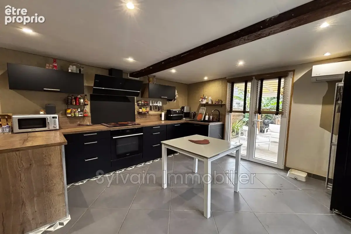 Maison 6 pièces 113 m² à vendre à Formerie (60220) - photo 2
