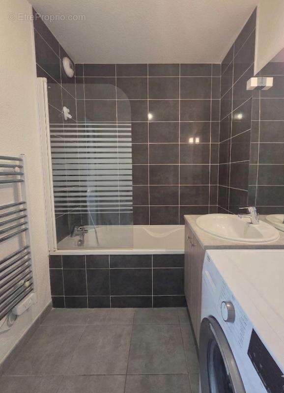 Toulouse Av. de Fronton - T2 + parking + grand balcon - photo 8