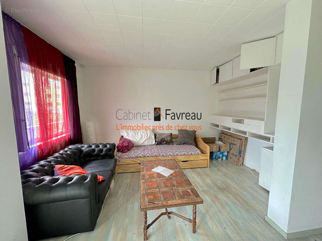 Appartement à FRESNES