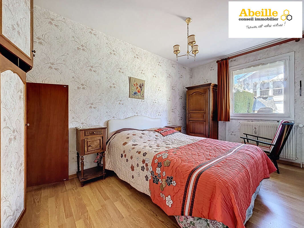 Maison à SAINT-CHERON