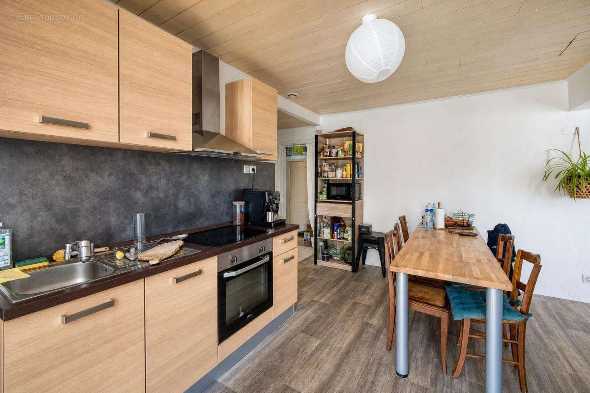 Ensemble immobilier de 8 pièces 141 m² à Dompierre-sur-Mer - photo 11