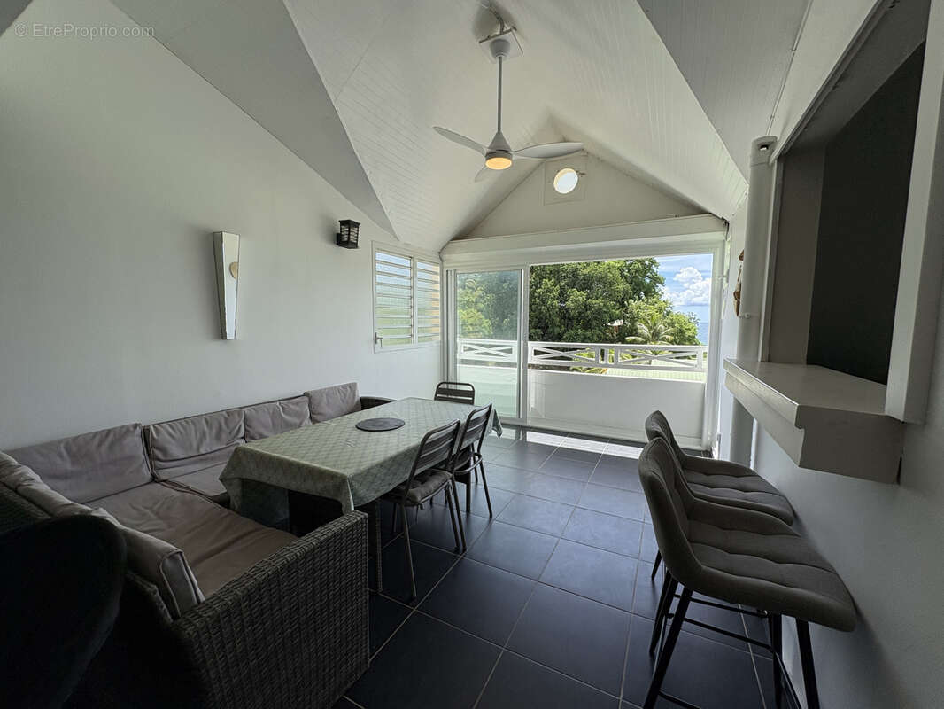 Appartement à LE GOSIER