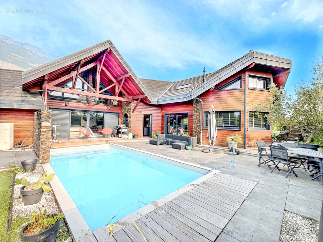 Maison à DRUMETTAZ-CLARAFOND