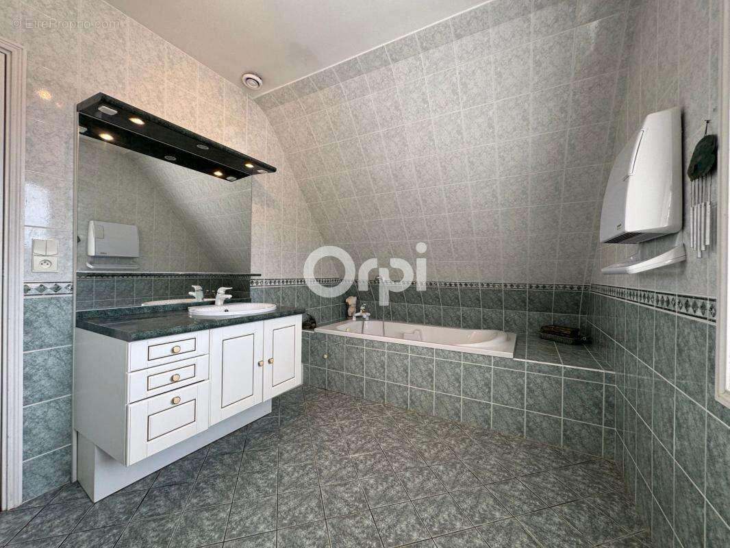 Maison 4 Chambres À Vendre - photo 8